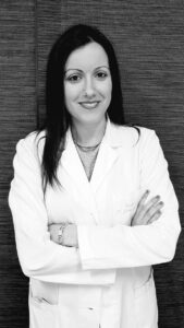 Dott.ssa Mariagrazia StracquadanioGinecologaEsperta in ginecologia e ostetricia, endocrinologia ginecologica, cura e diagnosi della fertilità